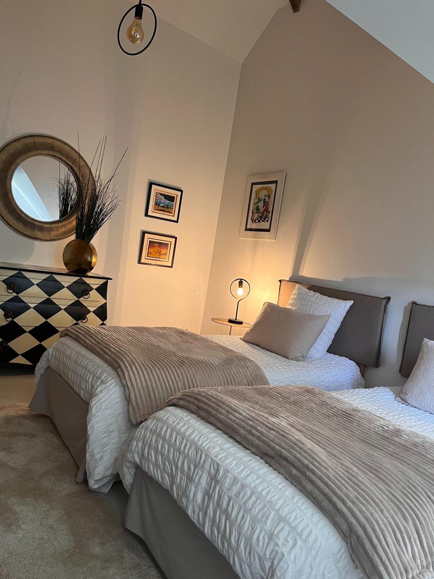 La Sellerie Bed and Breakfast Romagne  Exteriör bild