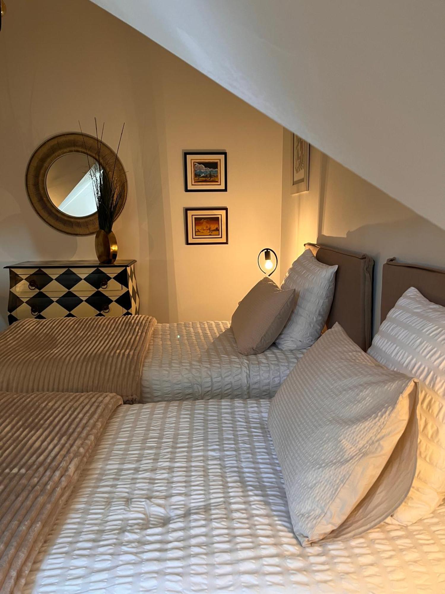 La Sellerie Bed and Breakfast Romagne  Exteriör bild